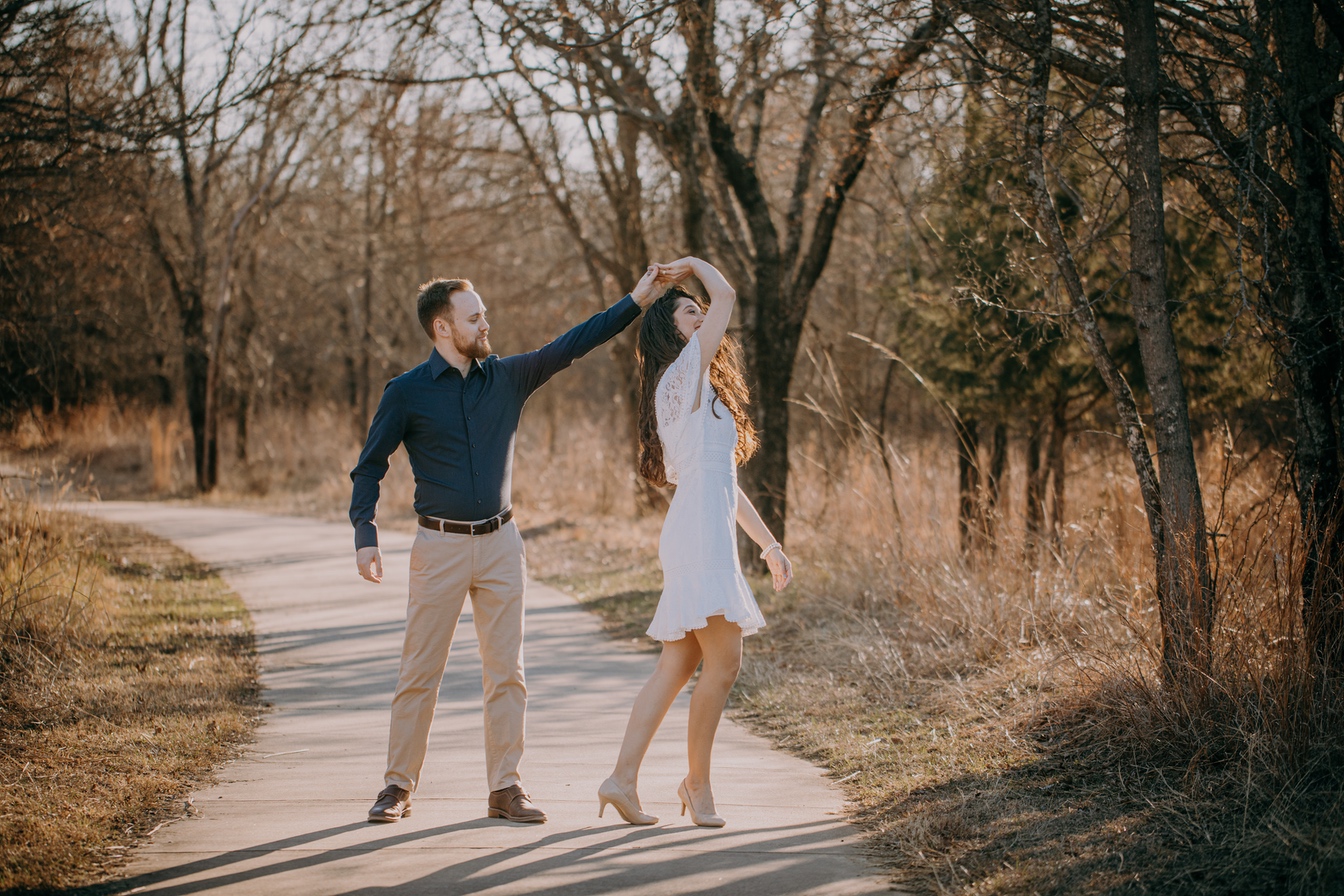 Casey & Alegría Engagement Photo