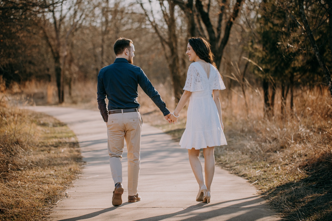 Casey & Alegría Engagement Photo
