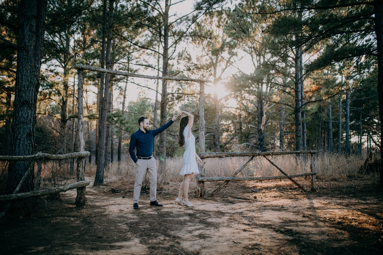 Casey & Alegría Engagement Photo